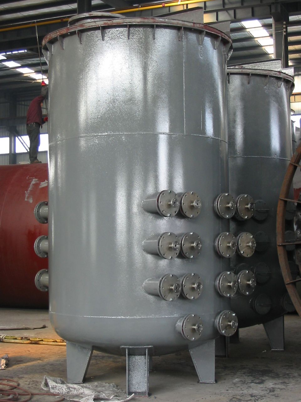 鋼襯塑儲(chǔ)罐的優(yōu)勢(shì)有什么? 鋼襯塑儲(chǔ)罐的優(yōu)勢(shì)有什么?